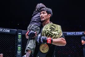 📺 明晚十点，我狐最后一场季前热身赛。